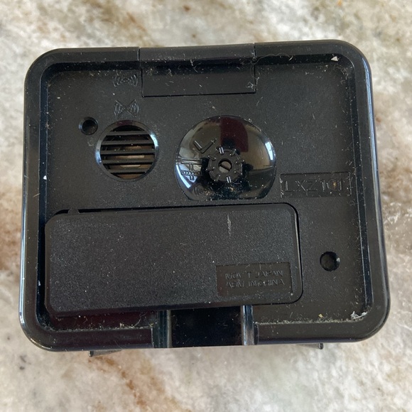 Vintage Mickey Mouse Lorus Clock Battery operated - Picture 3 of 5